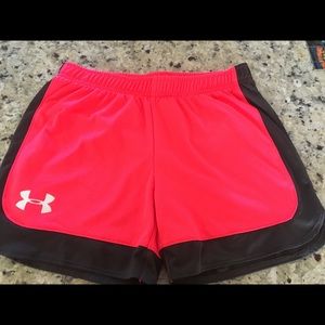 Girls Youth Under Armour shorts